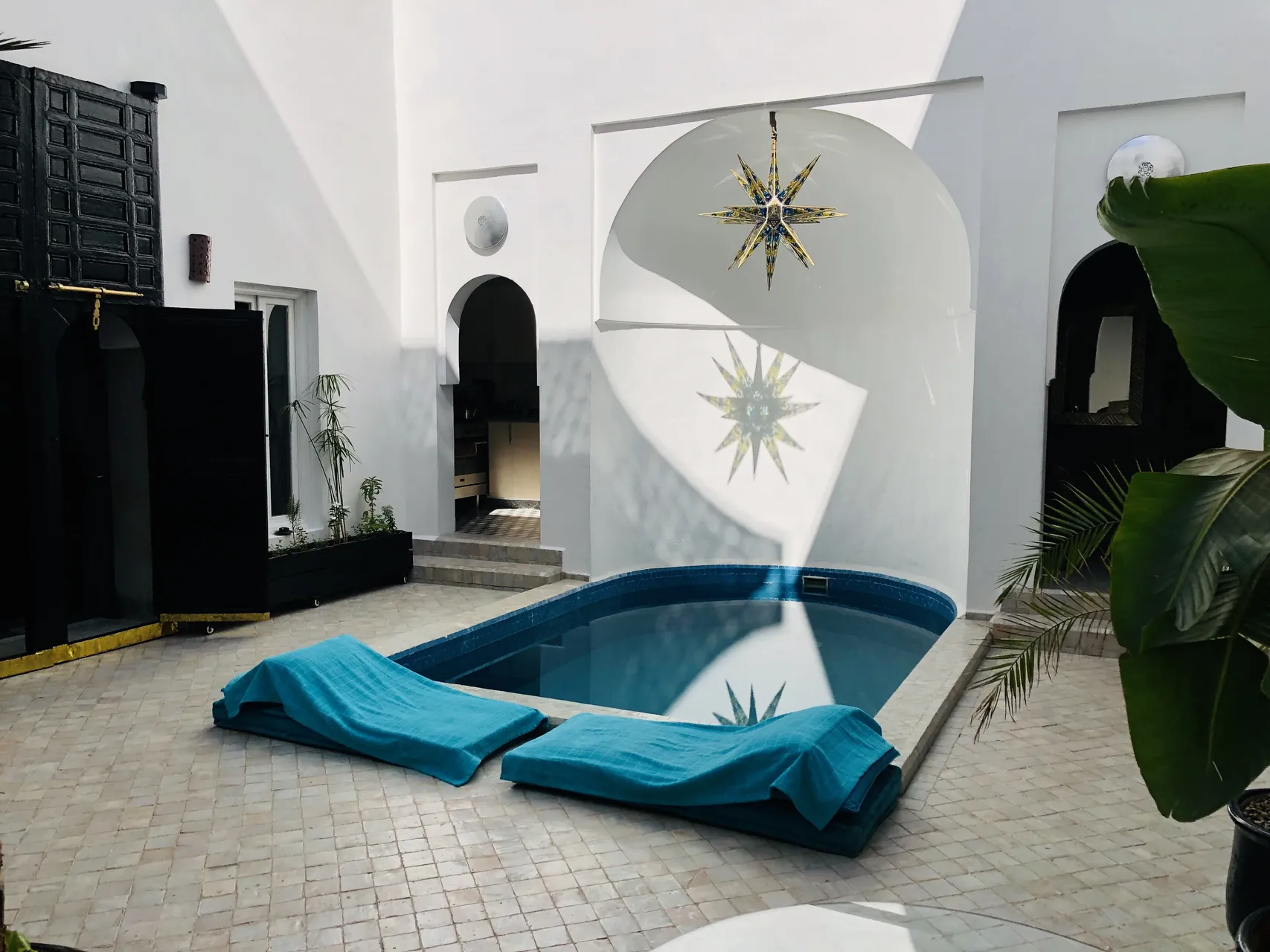 Pool loungers and arches
